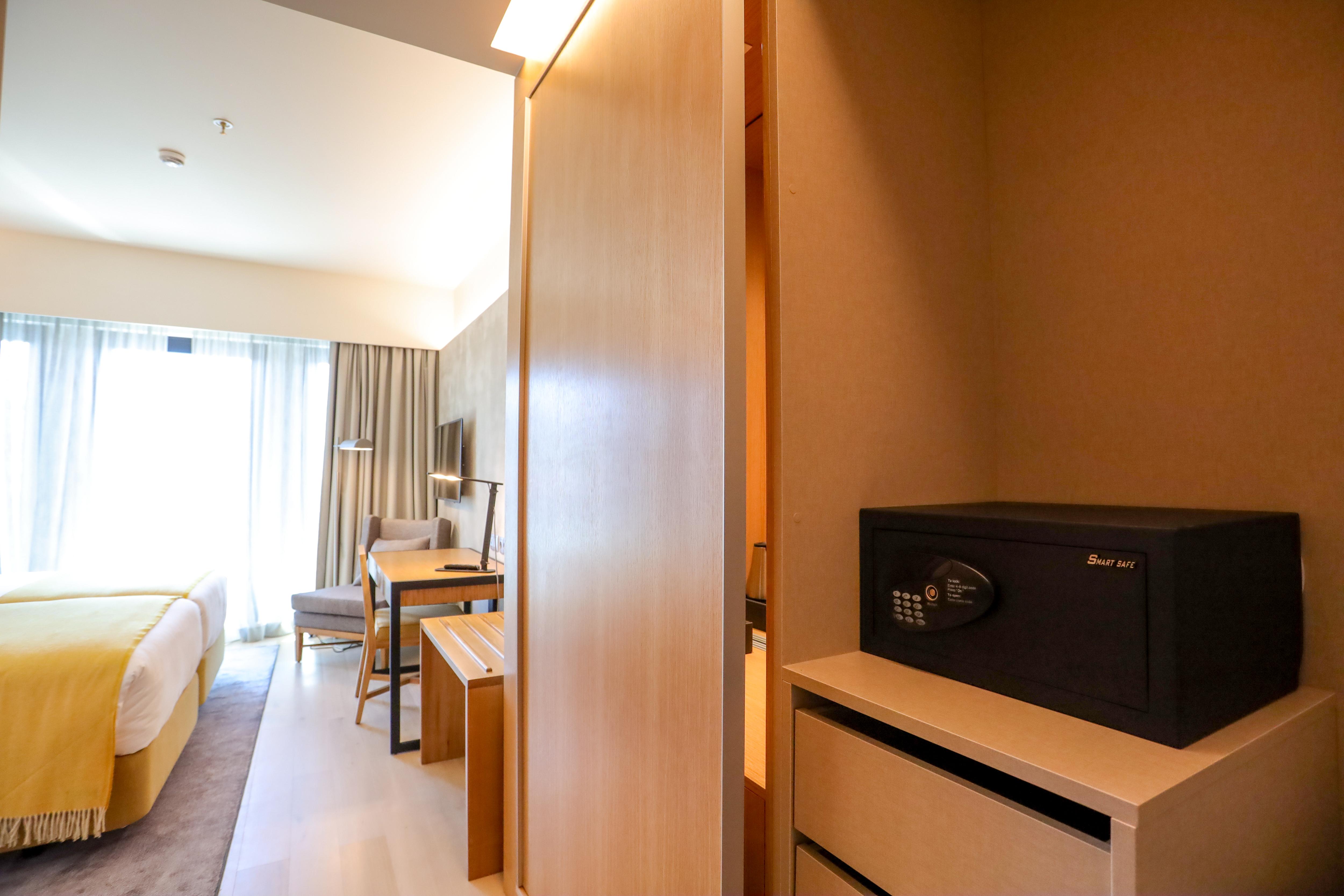 Neya 4* Porto
