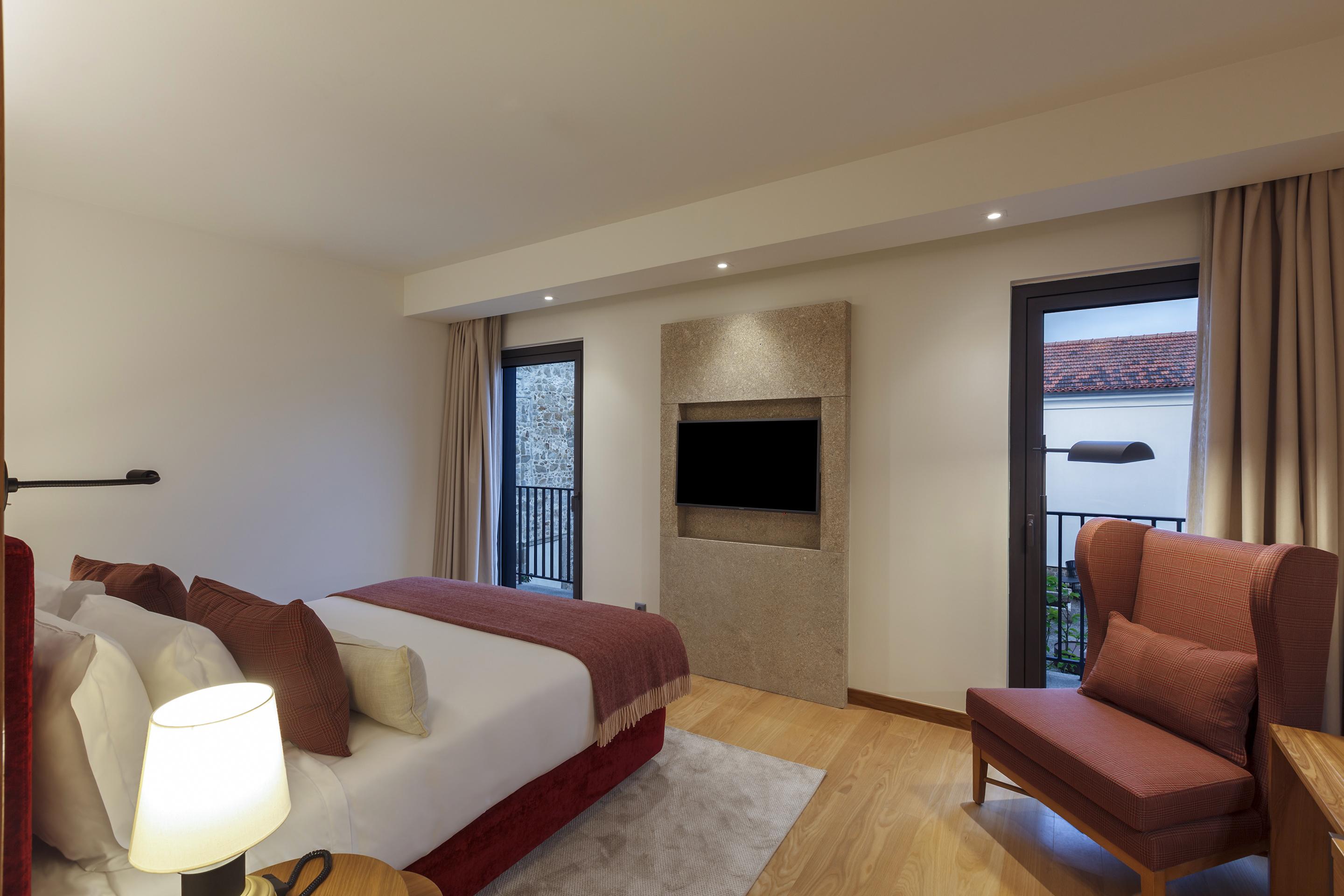 Hotel Neya 4*