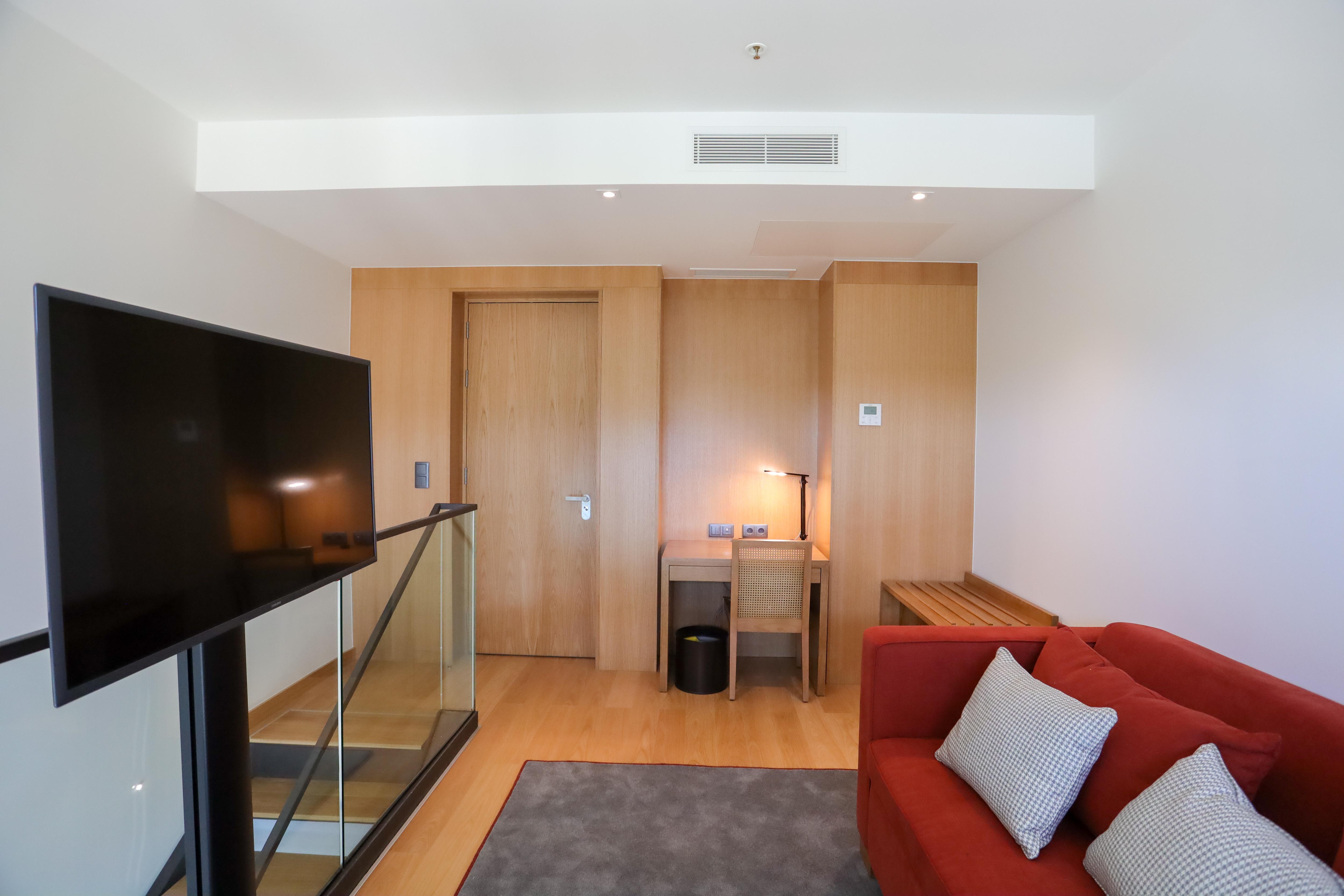 Neya Hotel