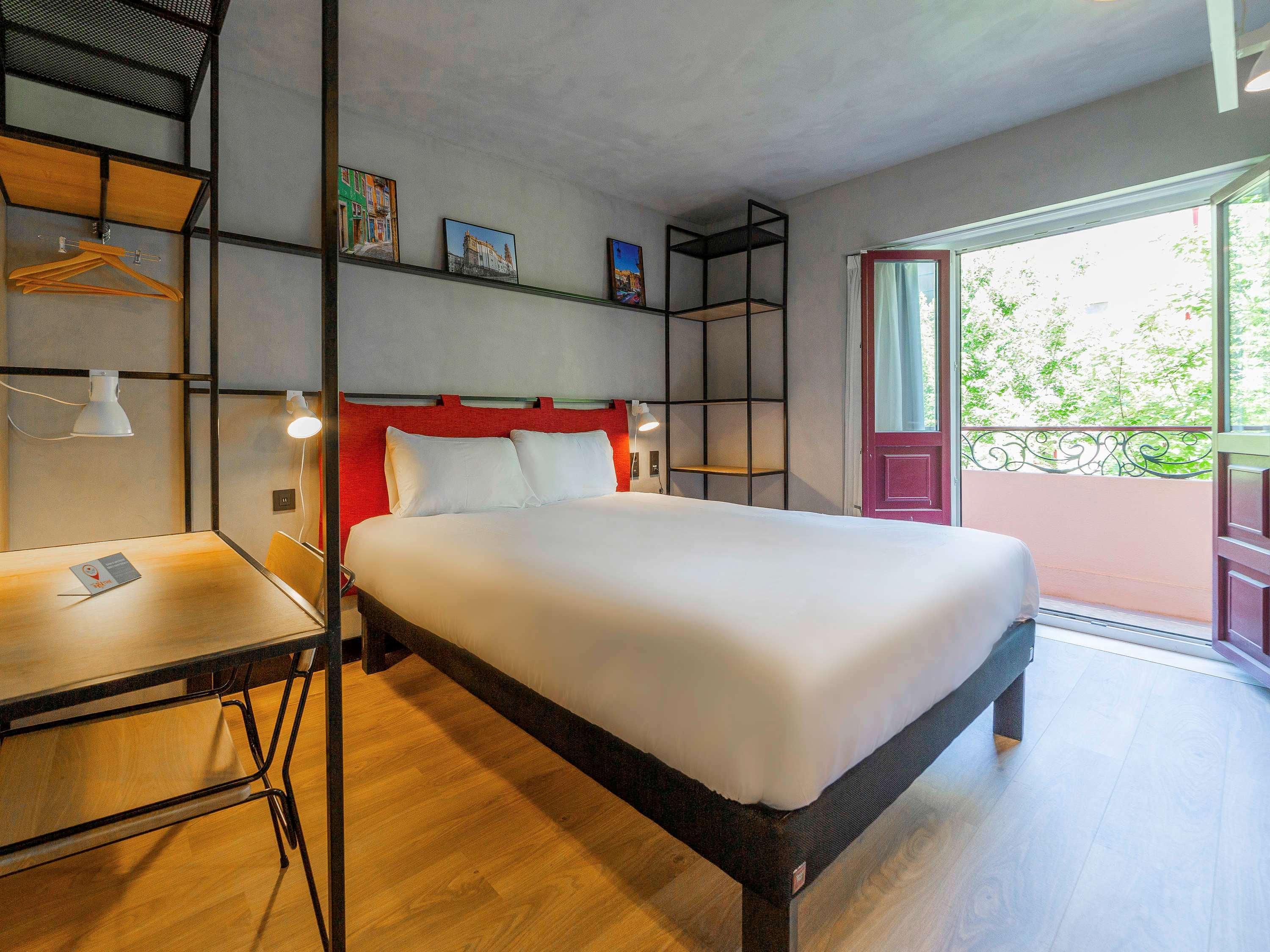 Hotel Ibis Centro Mercado Bolhao 3*