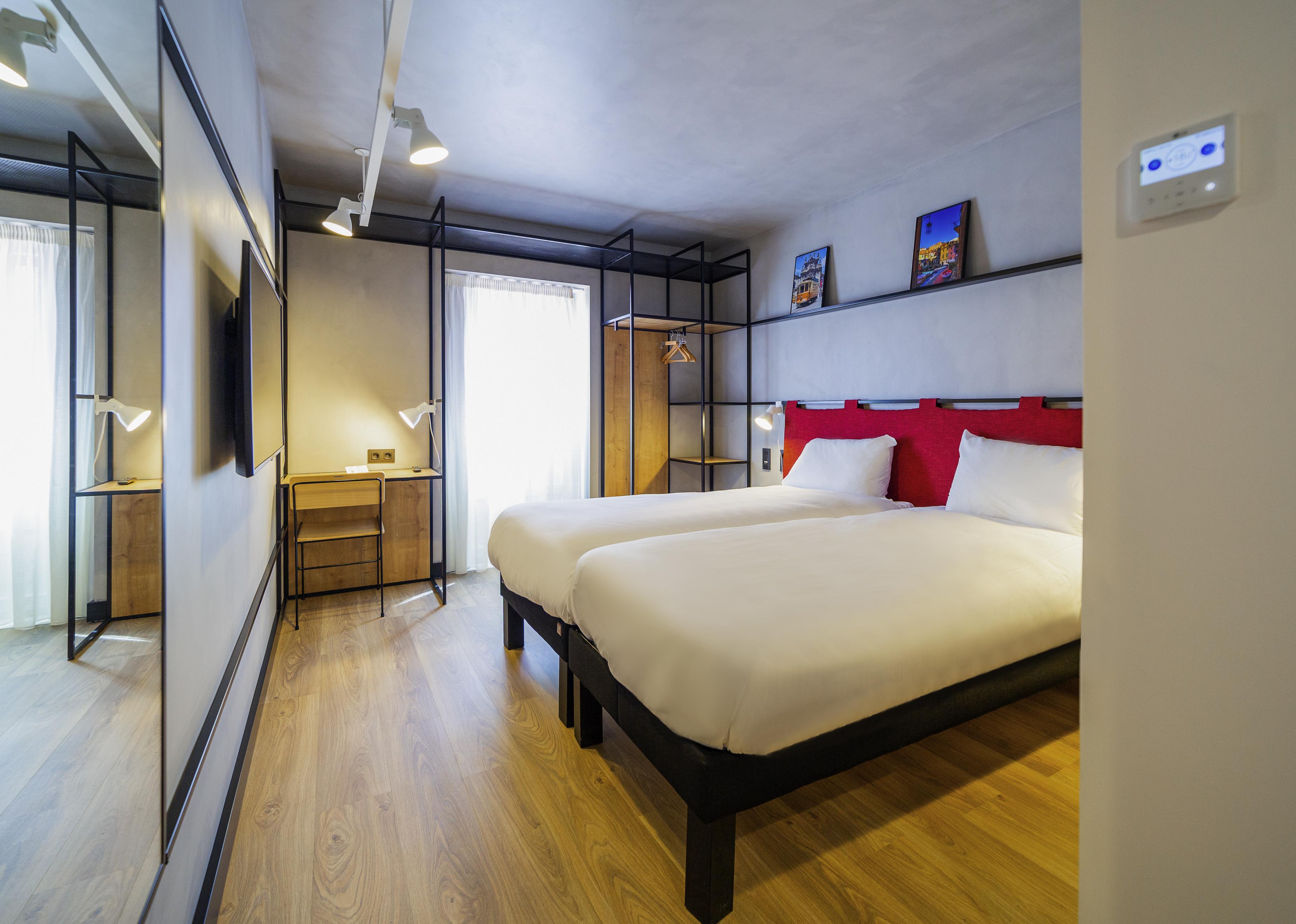 Ibis Centro Mercado Bolhao Hotel 3*