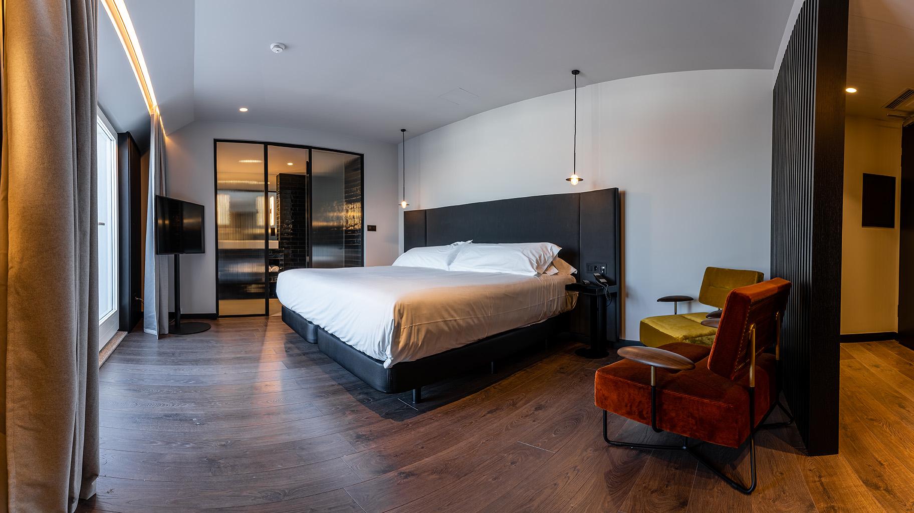 Hotel Chic&basic Gravity 4*