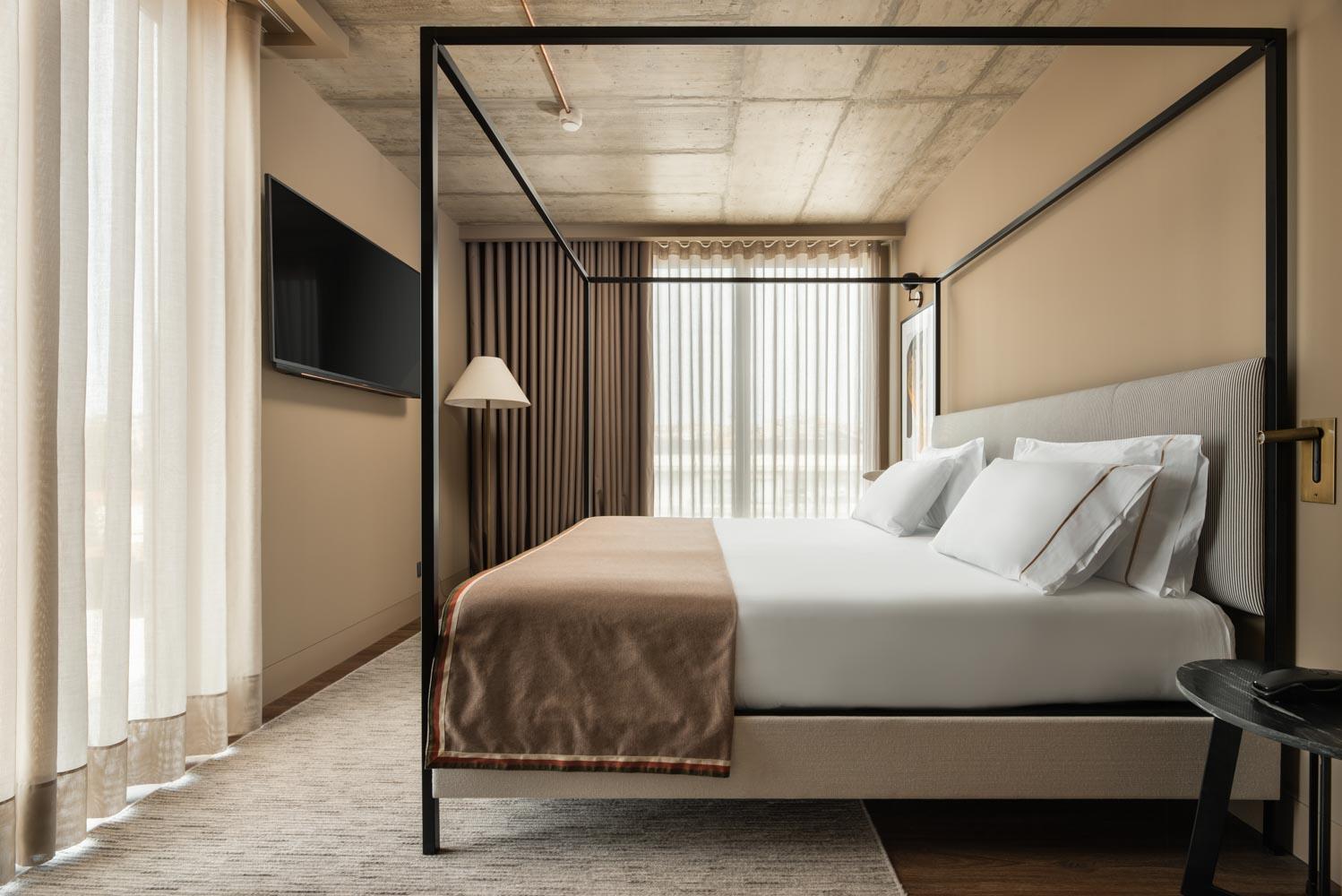 Exe Essenzia Hotel 4*