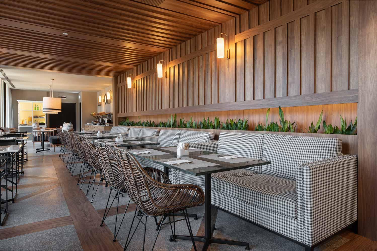 Hotel Exe Essenzia 4*