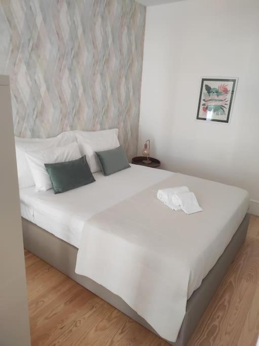 Sweet Downtown Loft With Balcony Apartment Porto