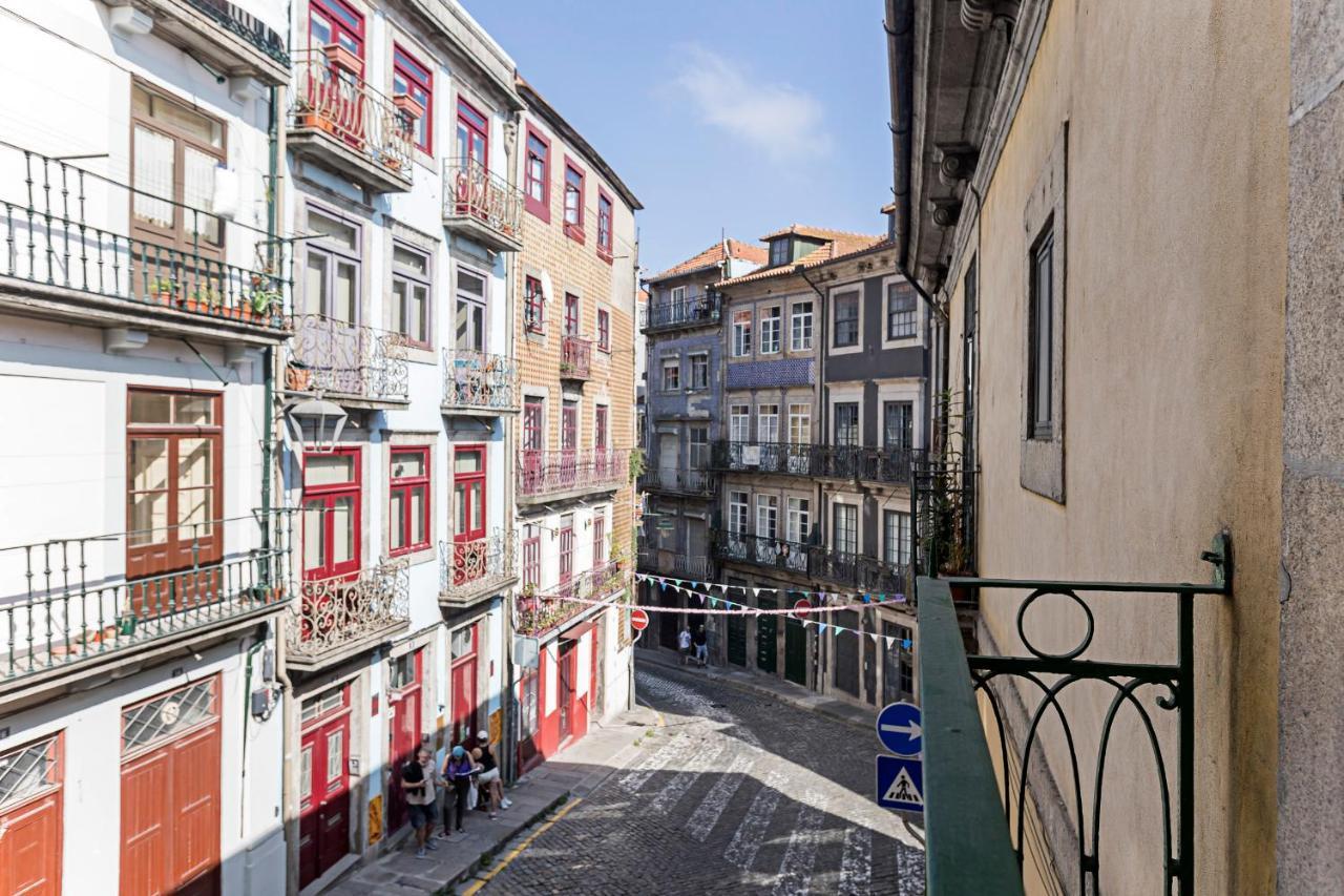 Brand New 4br W/ 200yrs Of History In By Lovelystay Apartment Porto