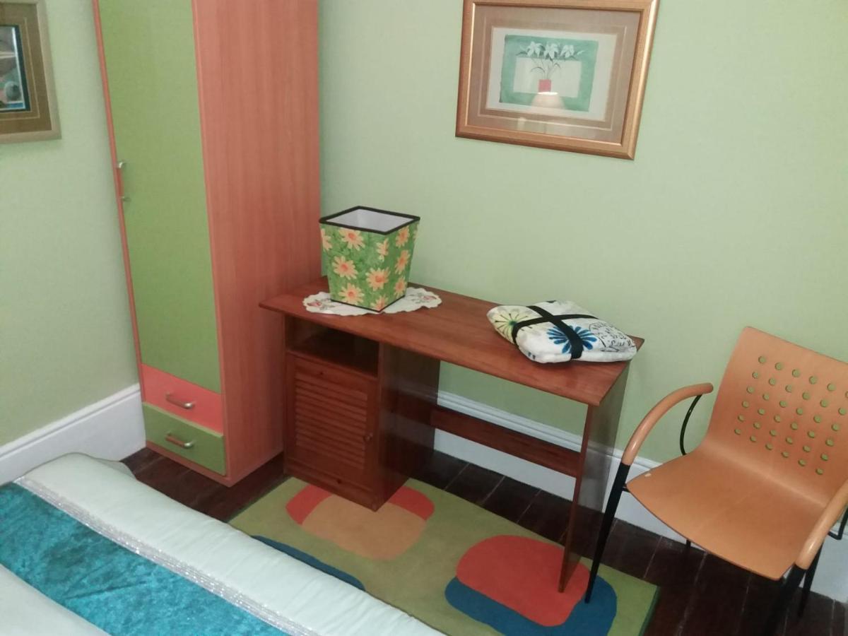 Casa Dragao Bed & Breakfast