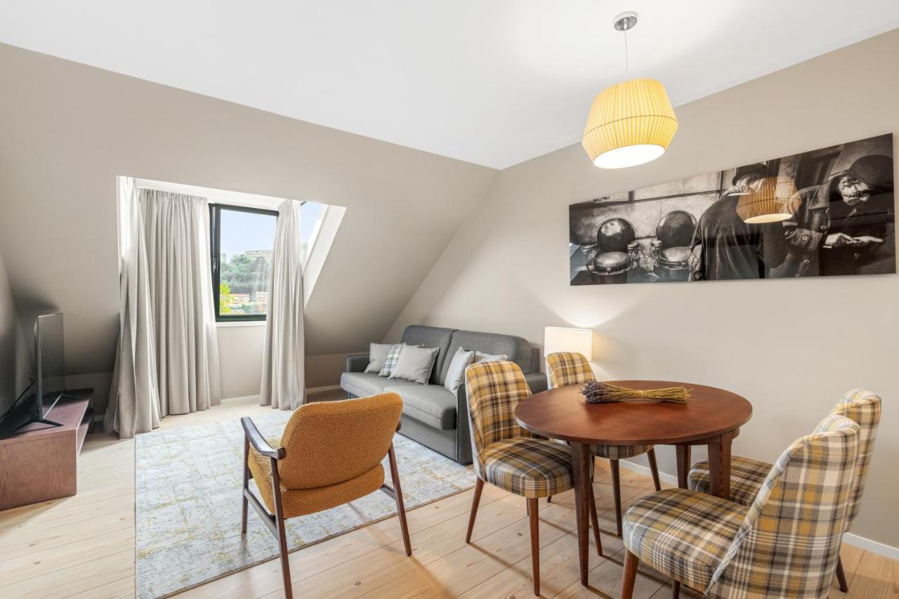 Apartment 108mm House *