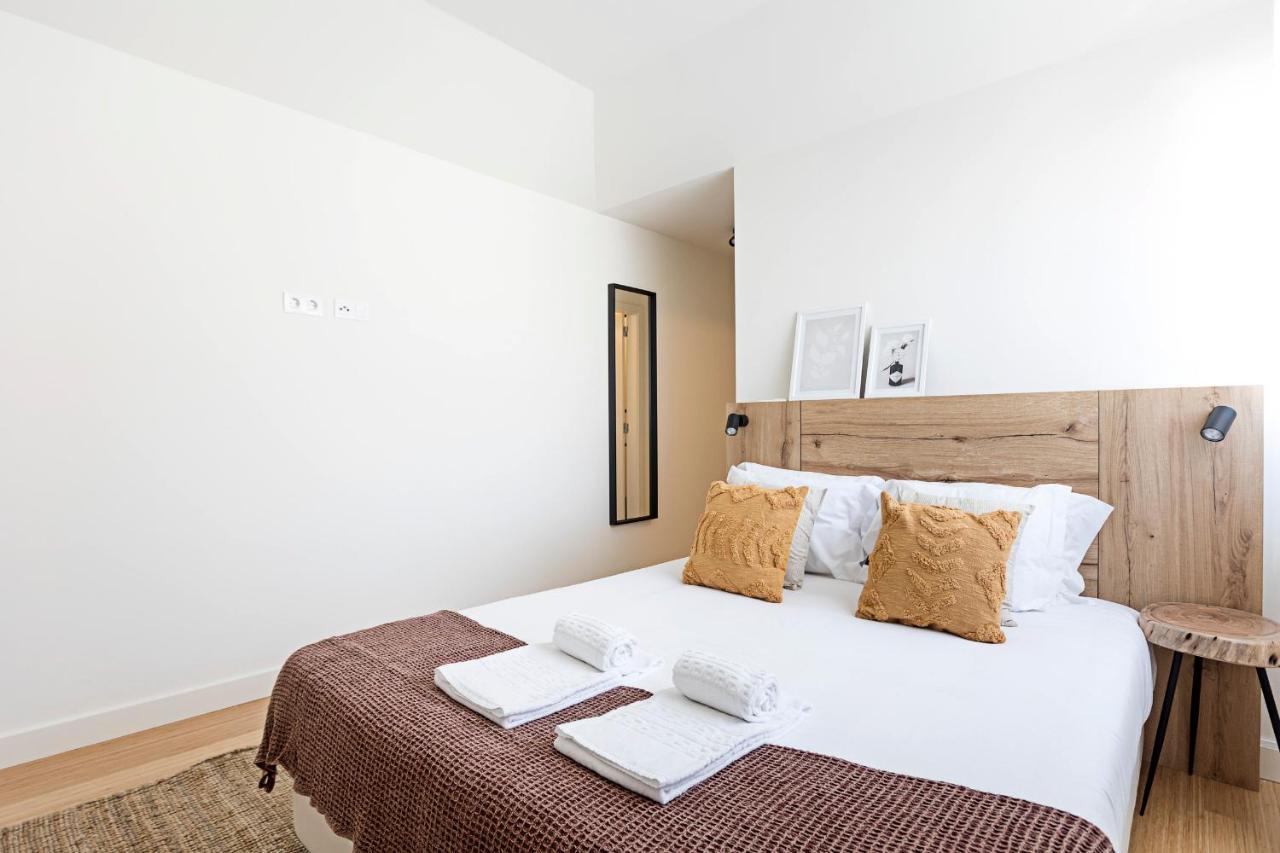 Aliados Premium 1br W/ Terrace By Lovelystay * Porto