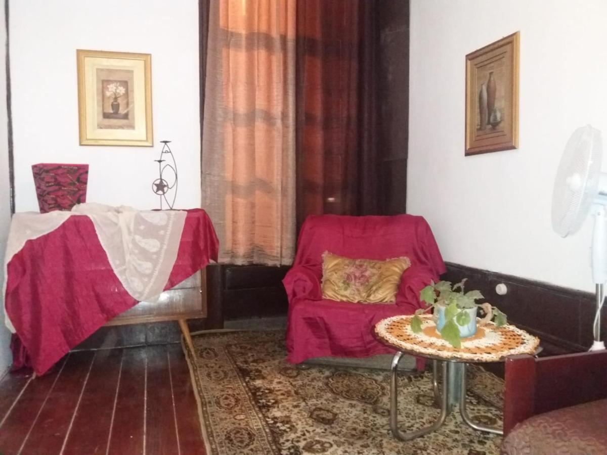 Casa Dragao Bed & Breakfast