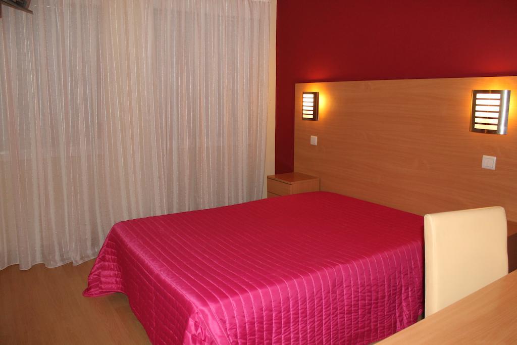 Guest House Estrela 2*