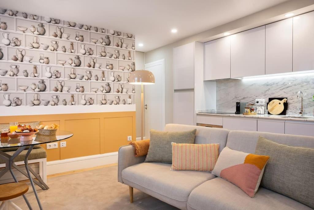 Away To Discover - Hapiness Has A Place Apartment
