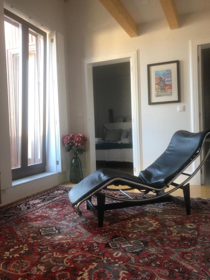 Casa Girasol River View Apartment
