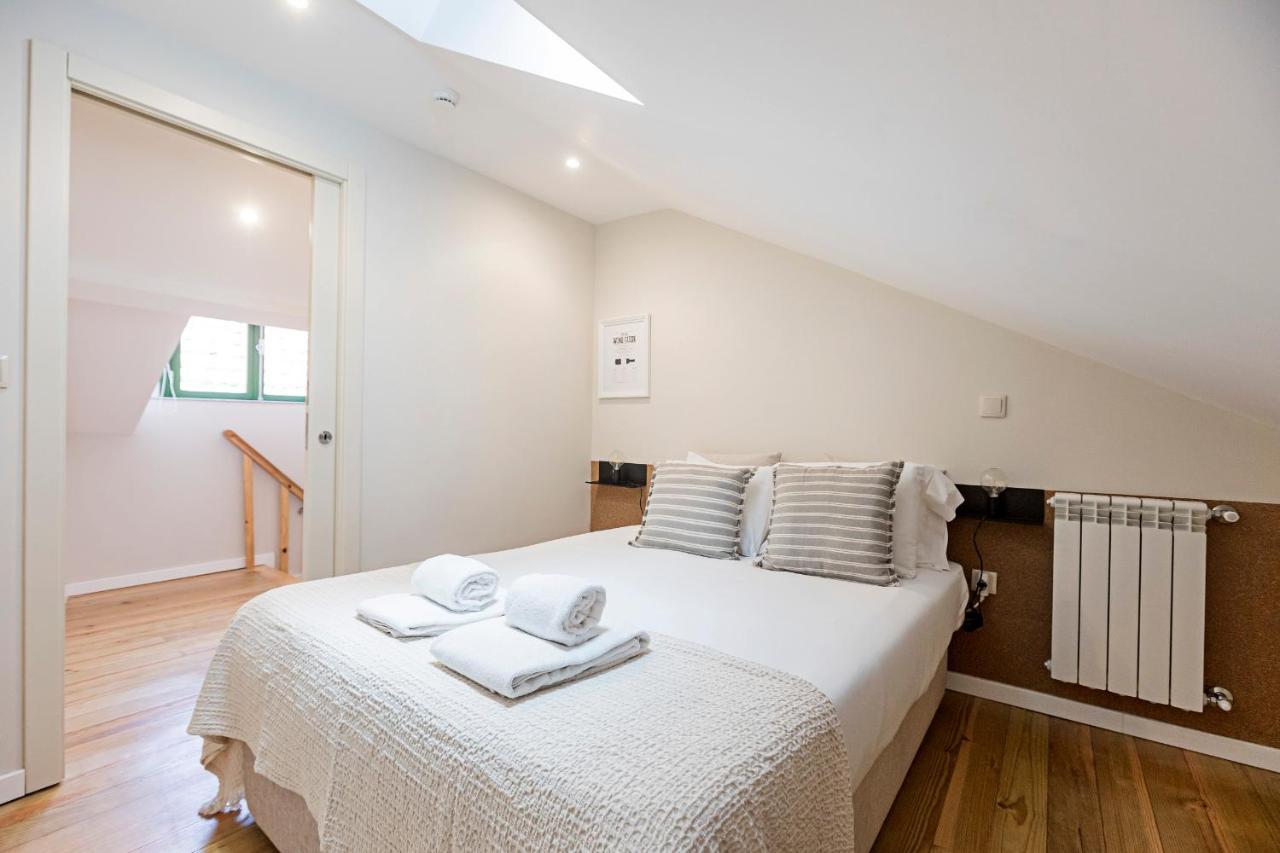 Brand New 4br W/ 200yrs Of History In By Lovelystay Apartment Porto