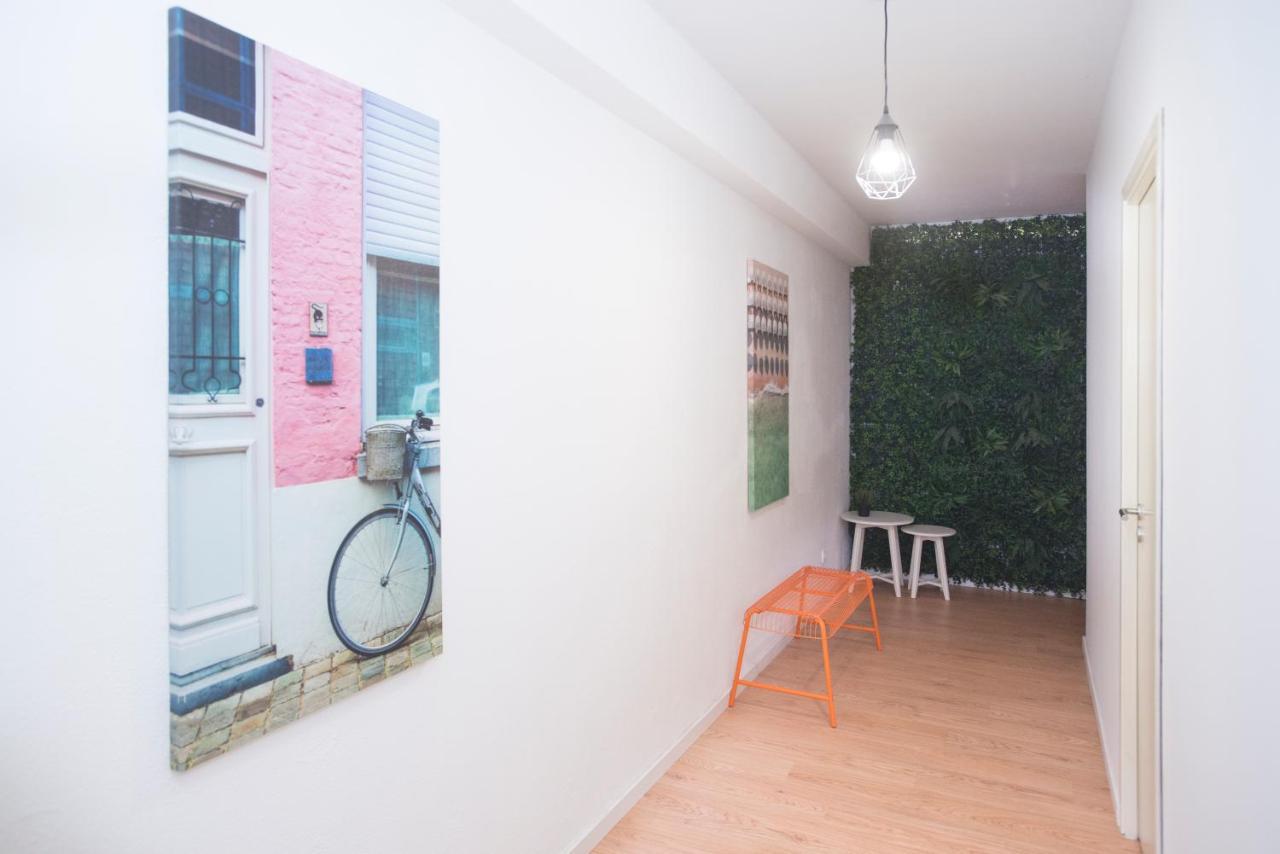 Travel & Live Marques Hostel *