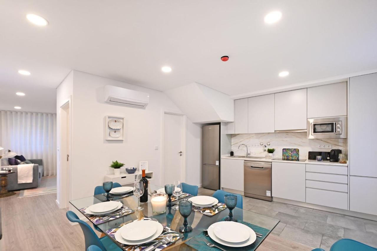Travessa House T2 Center - With 2 Bedrooms - By Guest *