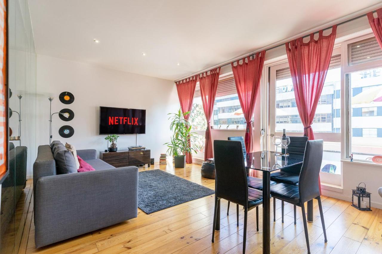Sunny Oporto, Trindade Balcony Apartment Porto