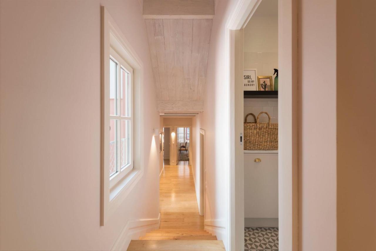 Mouzinho Luxury 3br Flat L 5 Min Walk To Ribeira By Lovelystay Porto