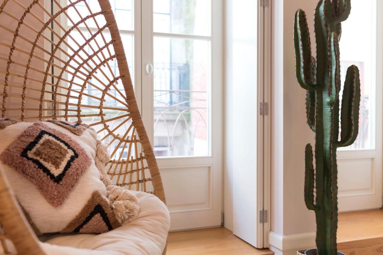 Mouzinho Luxury 3br Flat L 5 Min Walk To Ribeira By Lovelystay Apartamento Porto