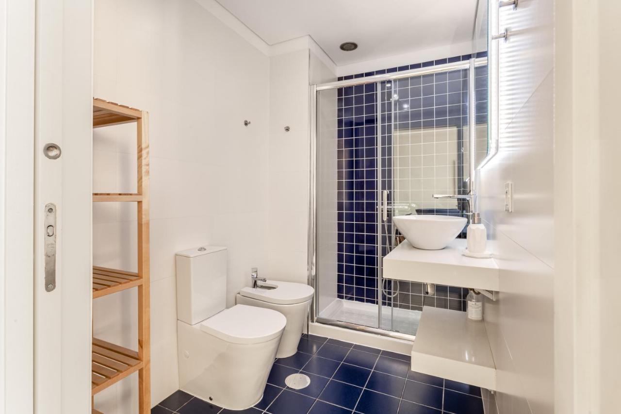 Apartment Joivy Modern 1-bed In Porto