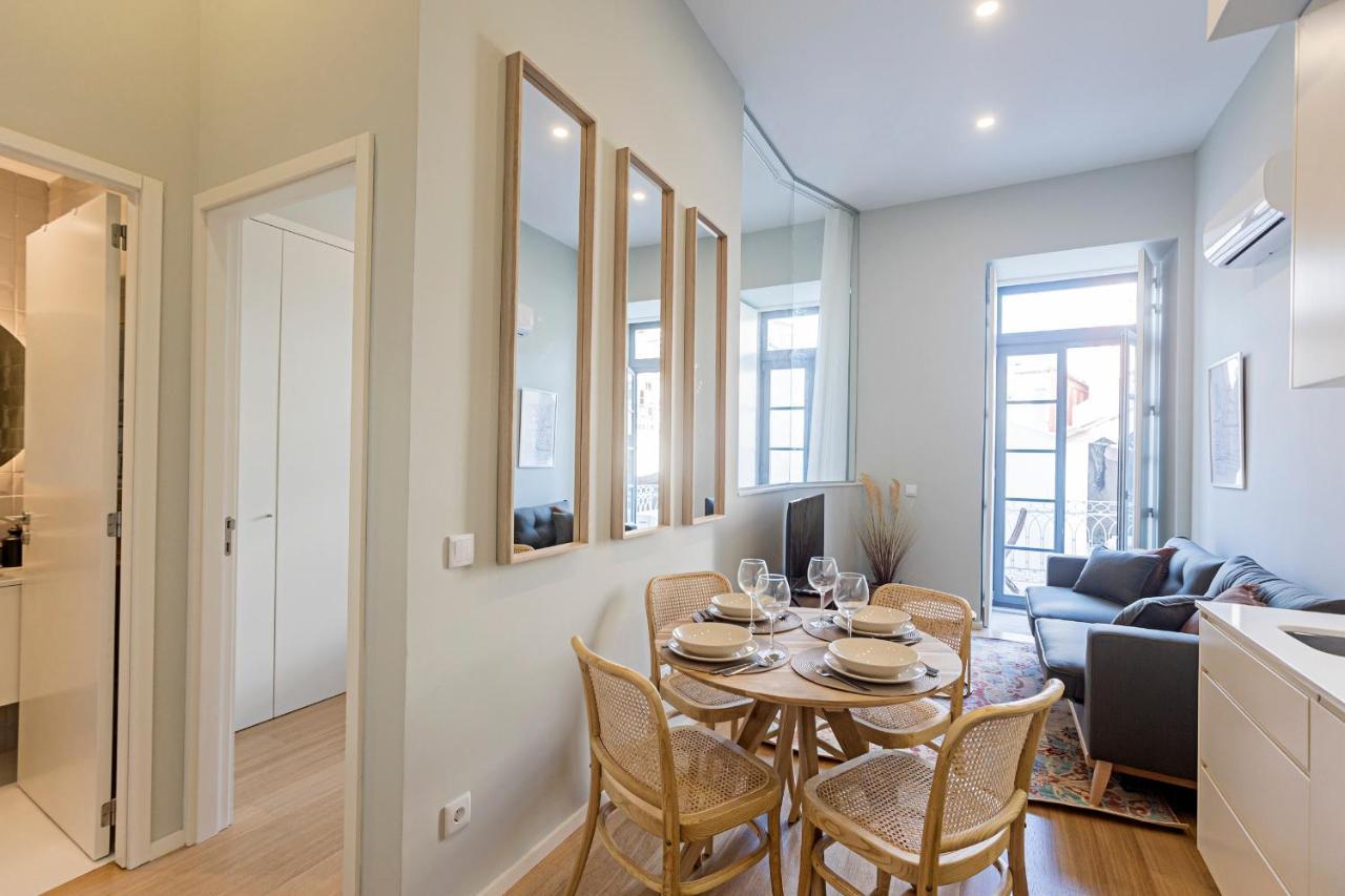 31 Janeiro 157 - Stylish 1br W/ Ac & Balcony By Lovelystay *
