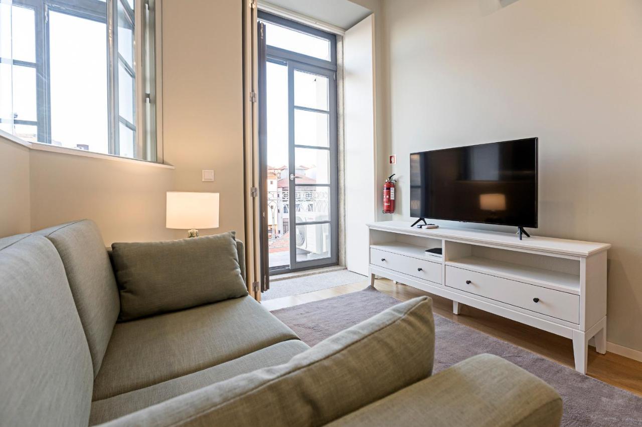 Apartment 31 Janeiro 157 - Delightful 1br Flat W/ Ac & Balcony By Lovelystay