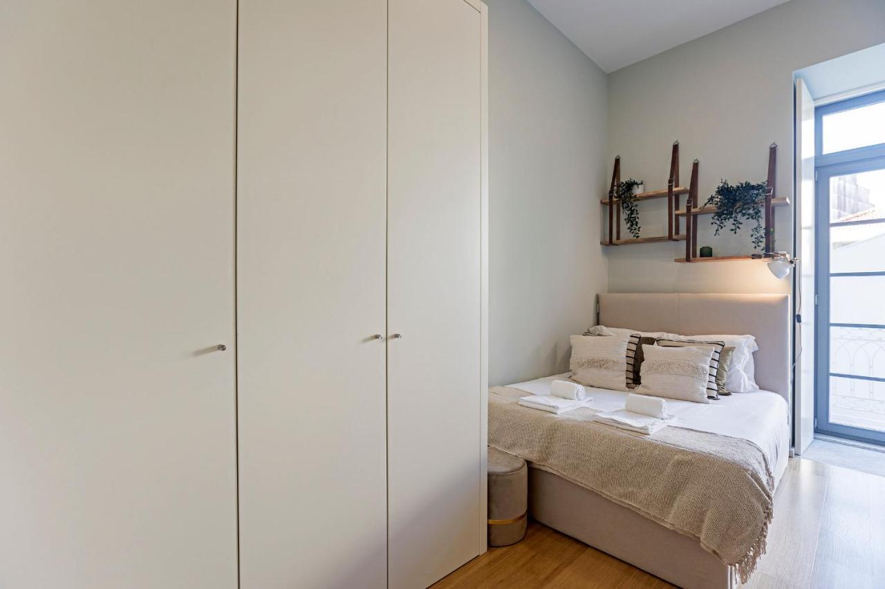 Appartement 31 Janeiro 157 - Stylish 1br W/ Ac & Balcony By Lovelystay