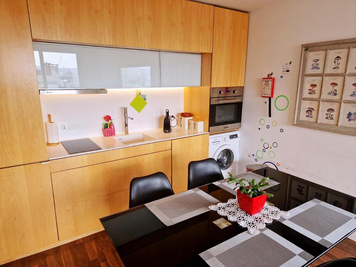 Unique Penthouse Near Livaria Lello - 40m2 Terrace And Free Parking
