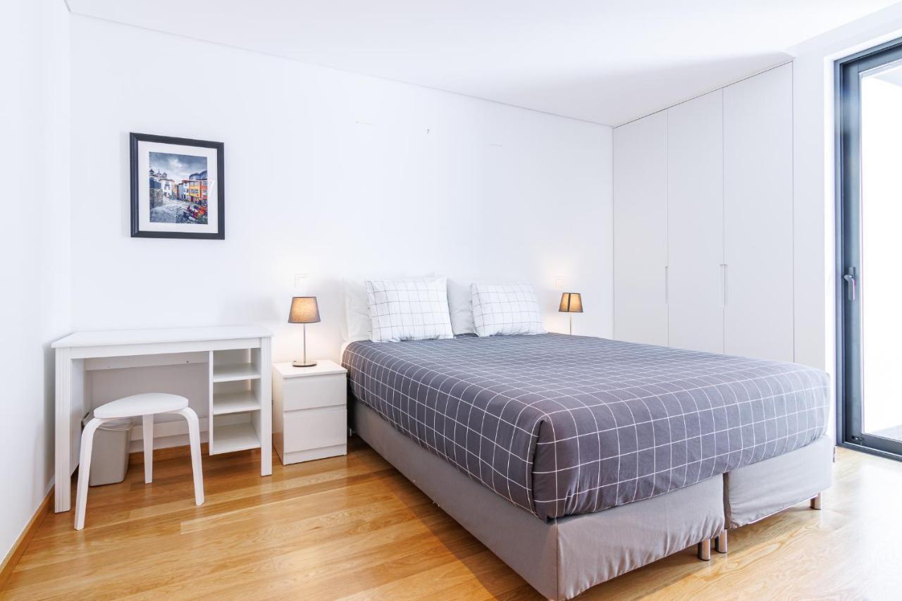 New Camoes Deluxe With Ac And Free Parking Apartment