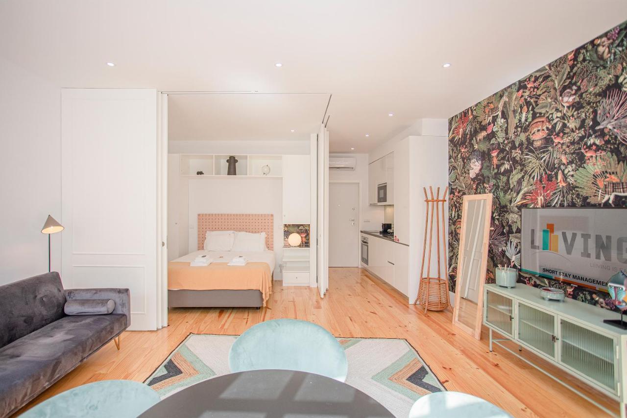 Liiiving In - Flores Design Experience Apartment