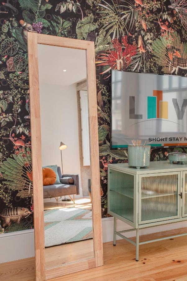 Apartment Liiiving In - Flores Design Experience *