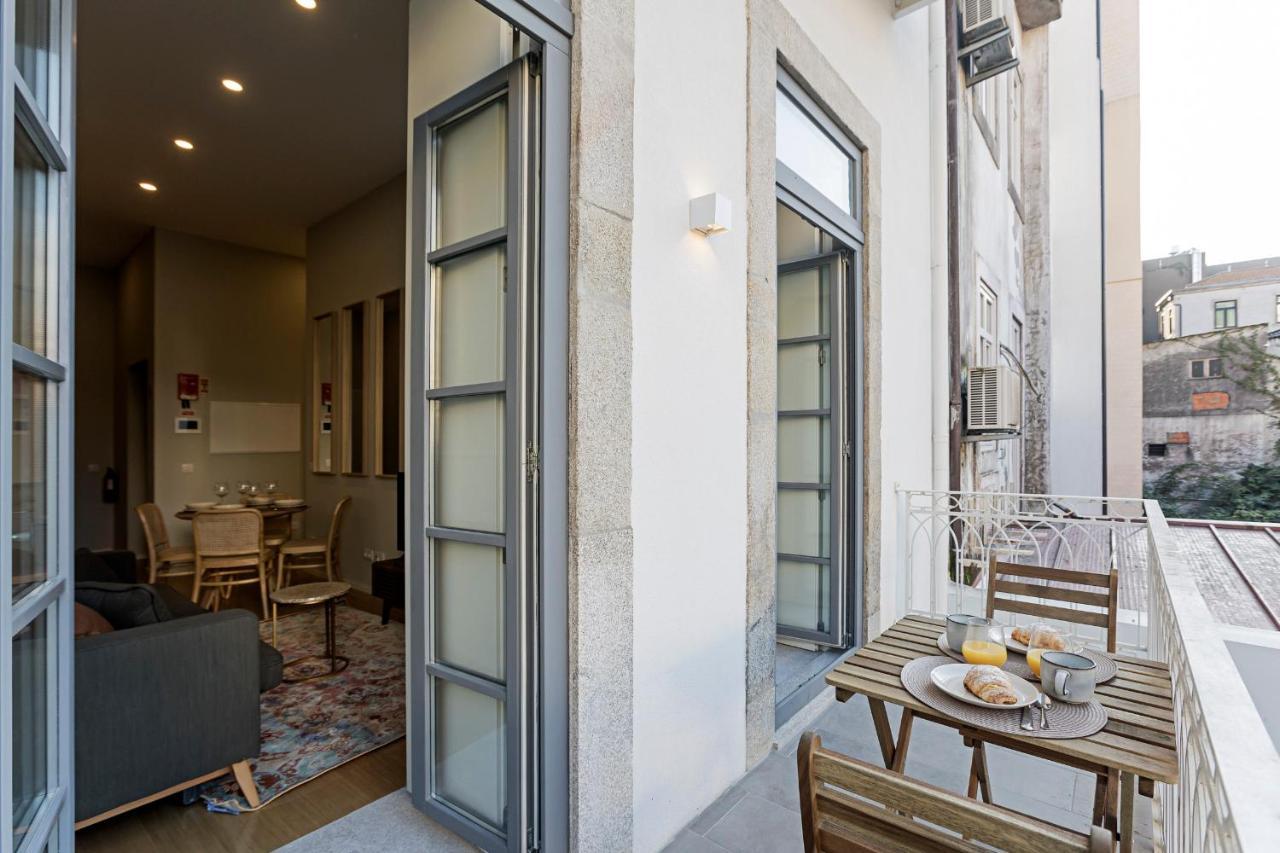 Appartement 31 Janeiro 157 - Stylish 1br W/ Ac & Balcony By Lovelystay *