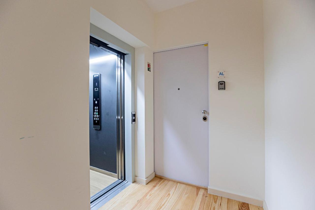 Appartement 31 Janeiro 157 - Charming 1br Flat W/ Ac & Balcony By Lovelystay Porto