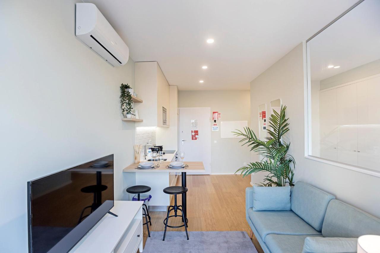 Appartement 31 Janeiro 157 - Charming 1br Flat W/ Ac & Balcony By Lovelystay