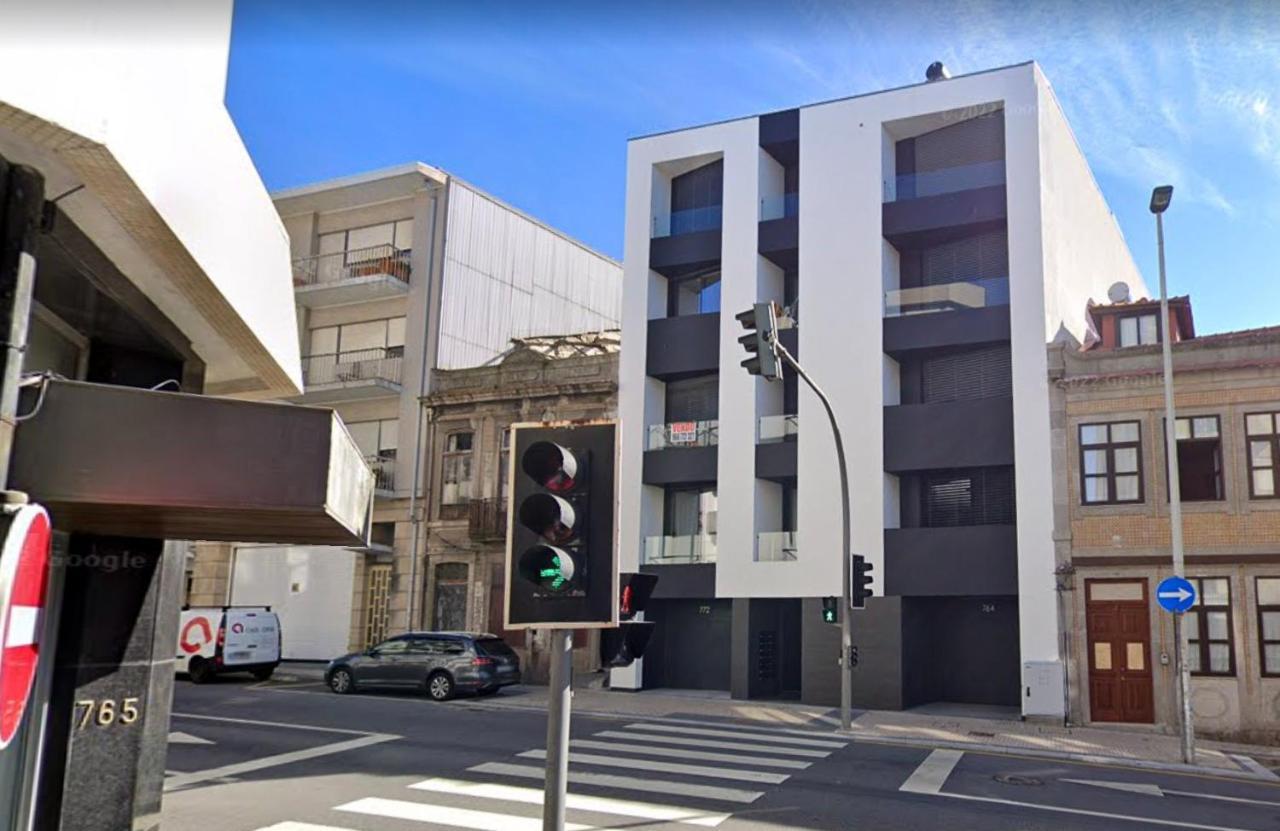 Apartment New Camoes Deluxe With Ac And Free Parking