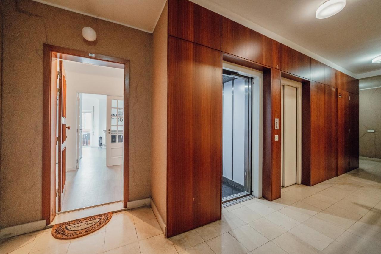 Gaia Terrace With Elevator By Vacationy *