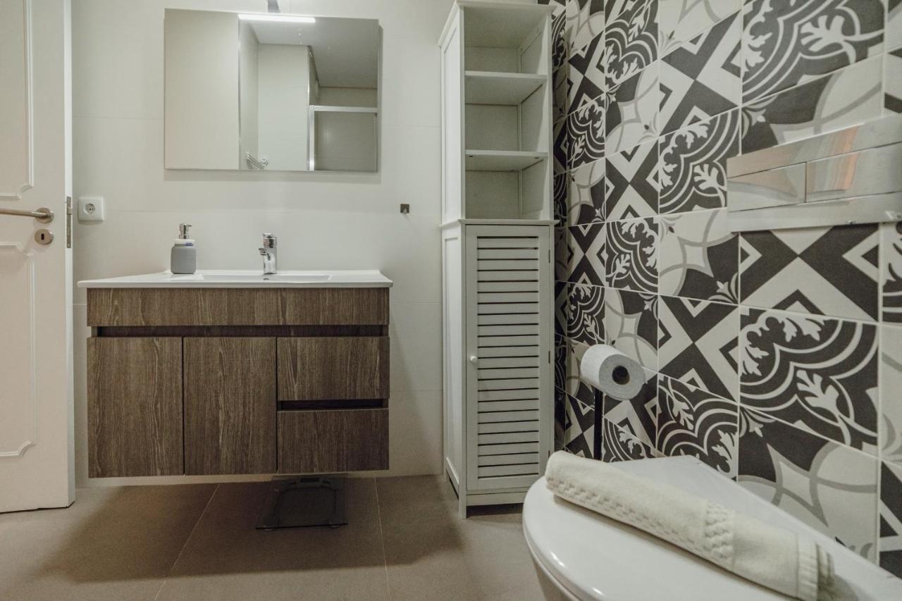 Gaia Terrace With Elevator By Vacationy Apartment