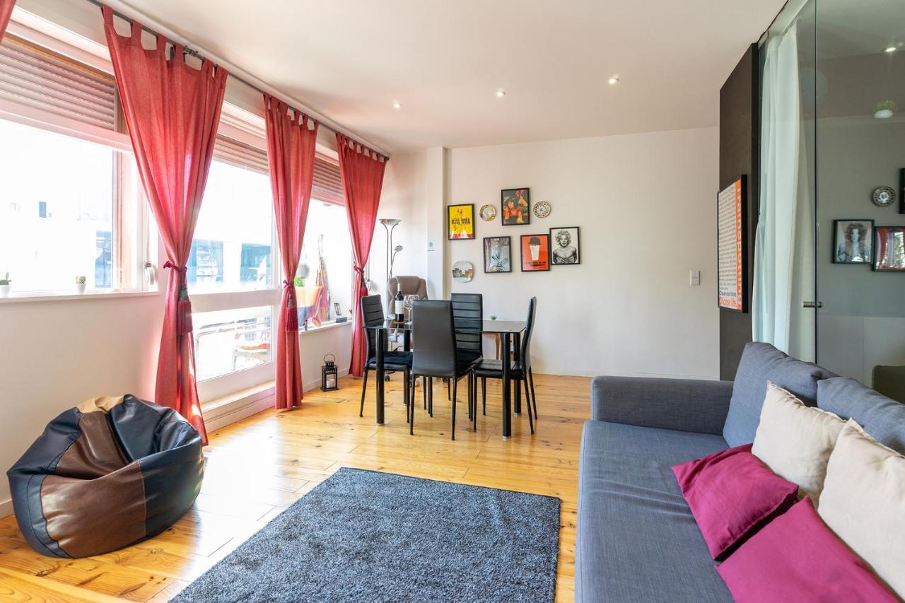 Sunny Oporto, Trindade Balcony Apartment