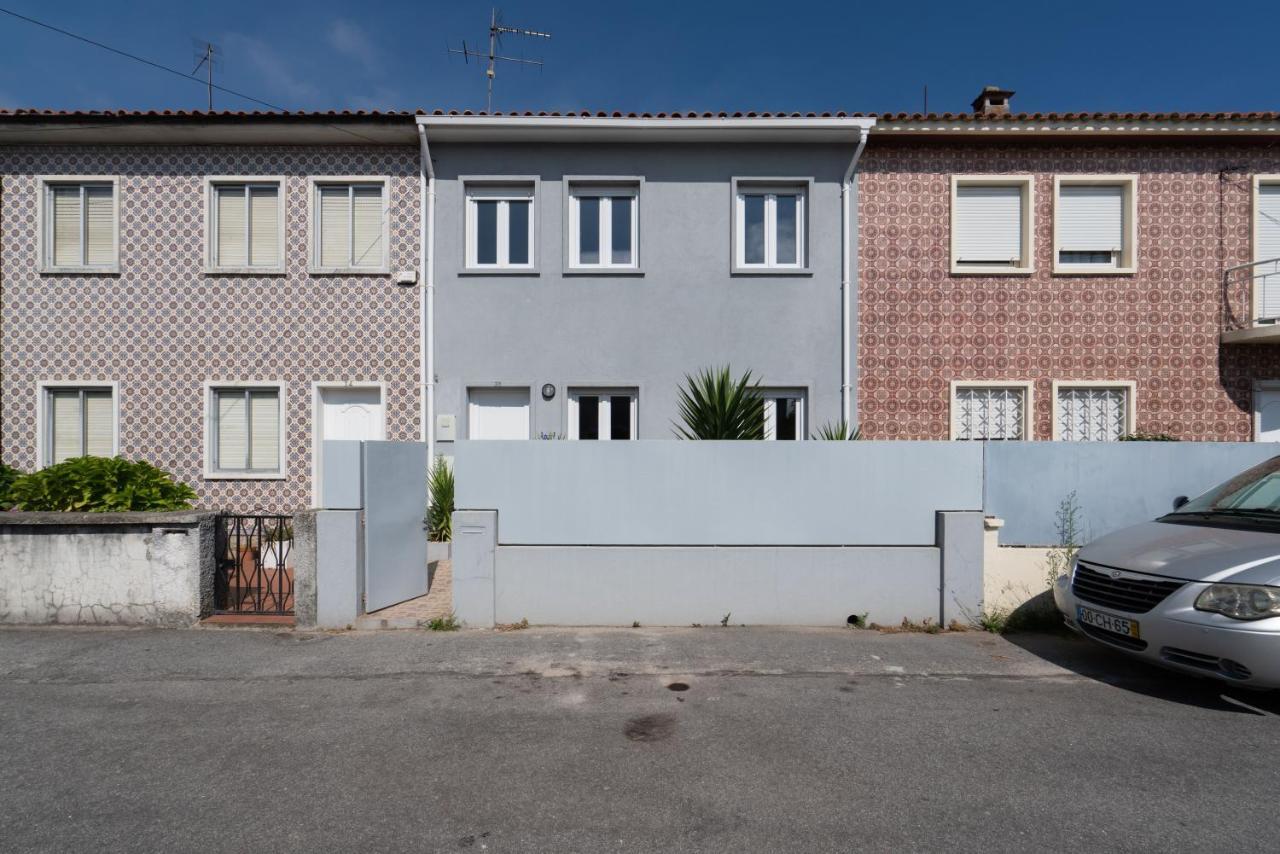 Casa de Férias Charming Bright House W/ Garden