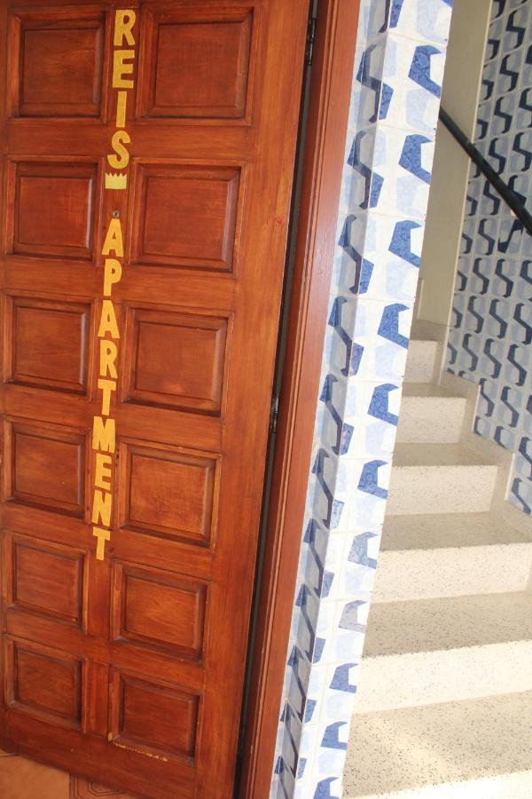 Apartment Reis
