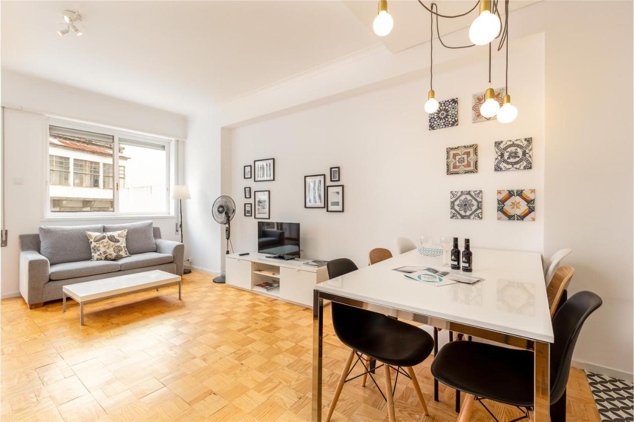 Apartment Feel Stylish