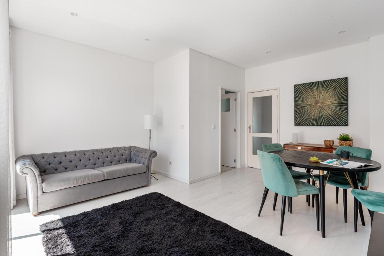 Altido Smart Flat With 2 Balconies Apartment