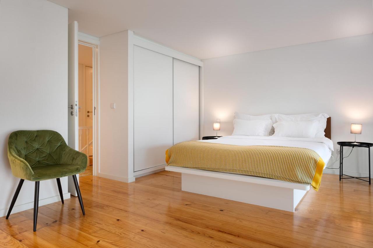 Apartment Near Garden