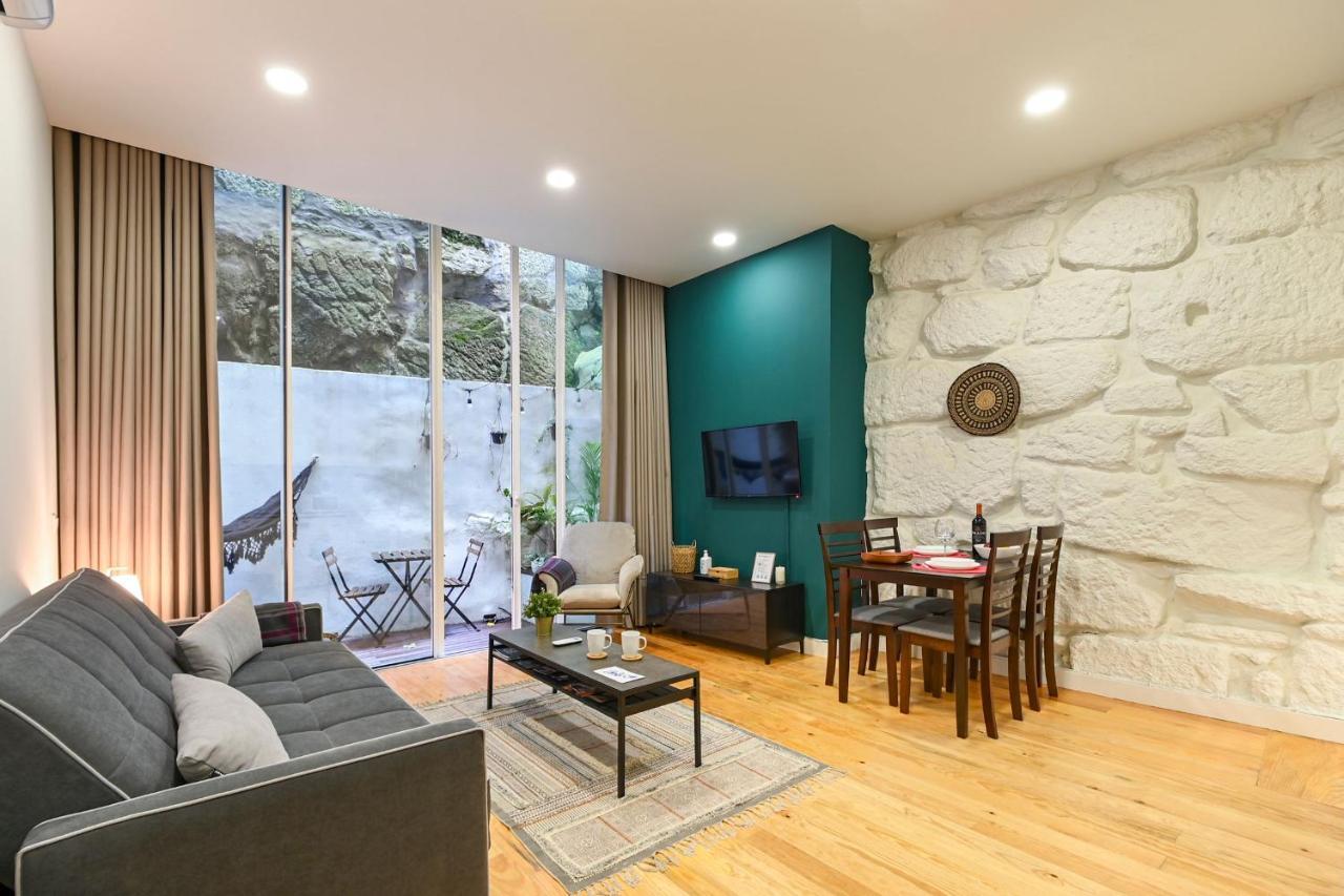 Patio De Santa Catarina - By Guest Apartment Porto