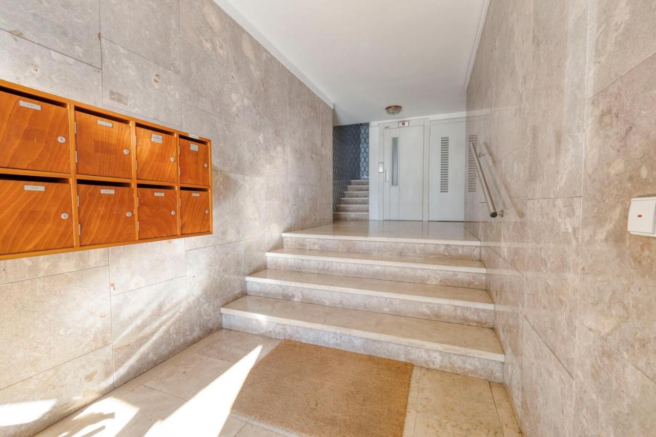 Travel & Live Bragas Homestay Porto