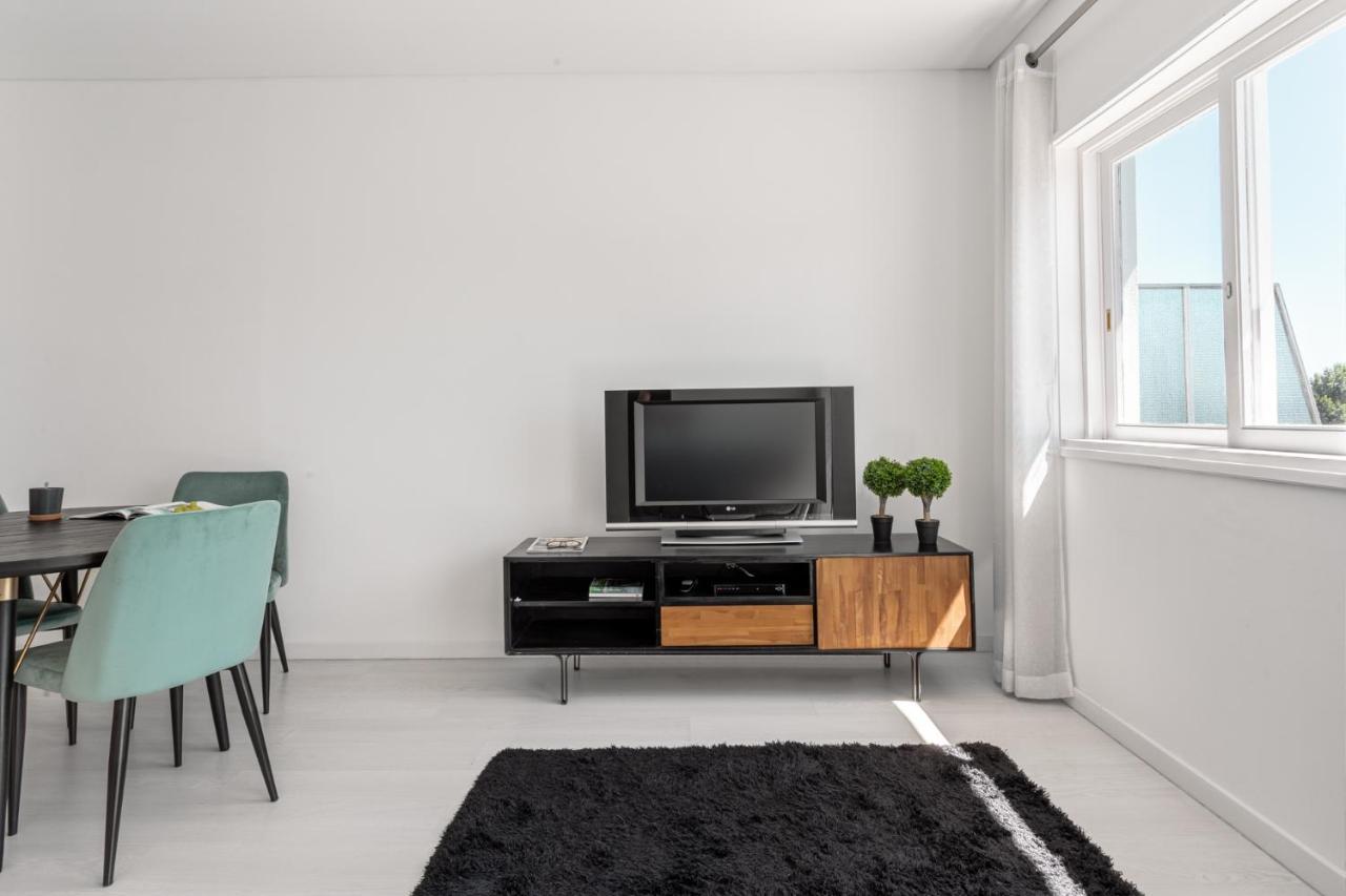 Altido Smart Flat With 2 Balconies * Porto
