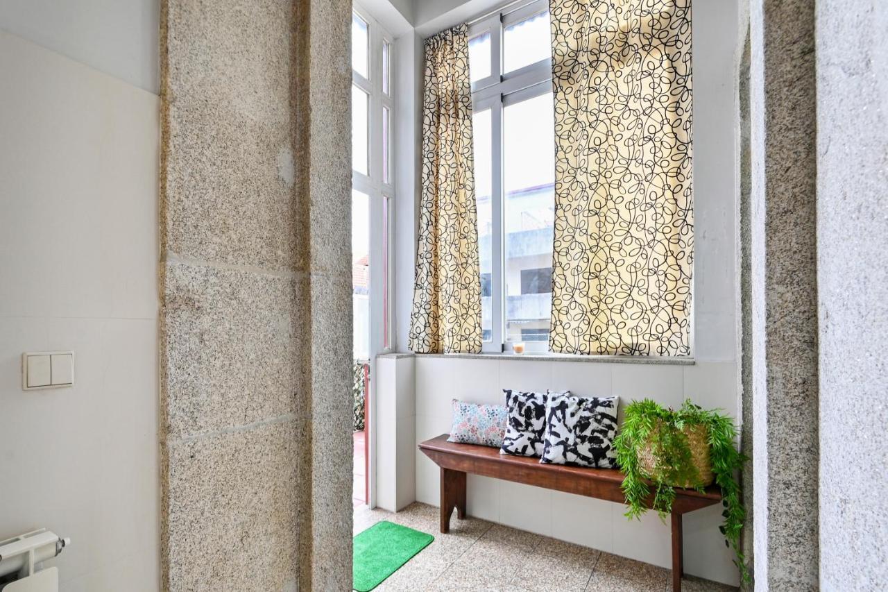 Belas Artes 1 Flat - By Guest * Porto