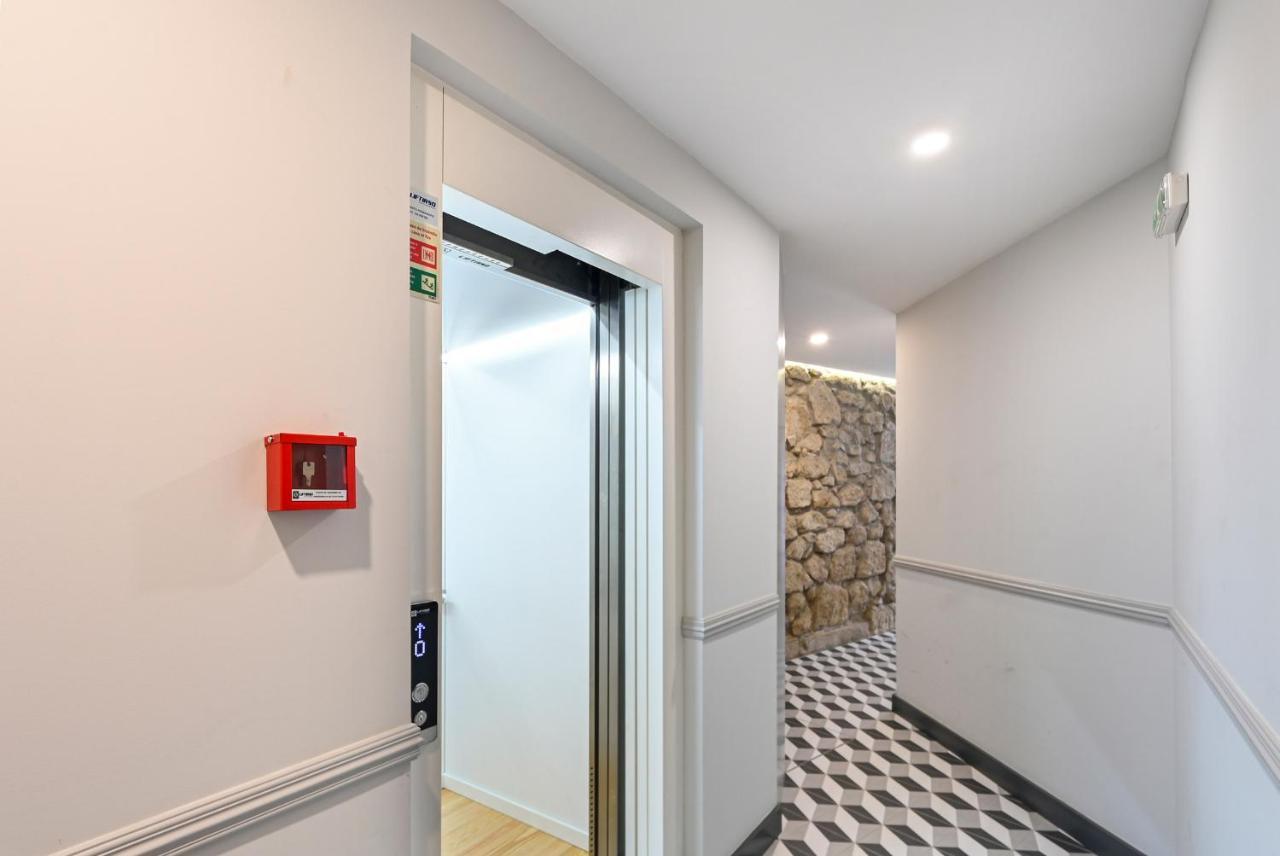 Apartment Bonjardim Downtown - By Guest *
