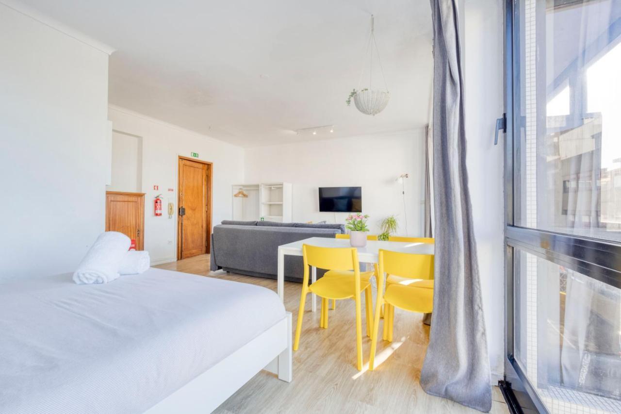 Travel & Live Alegria Porto