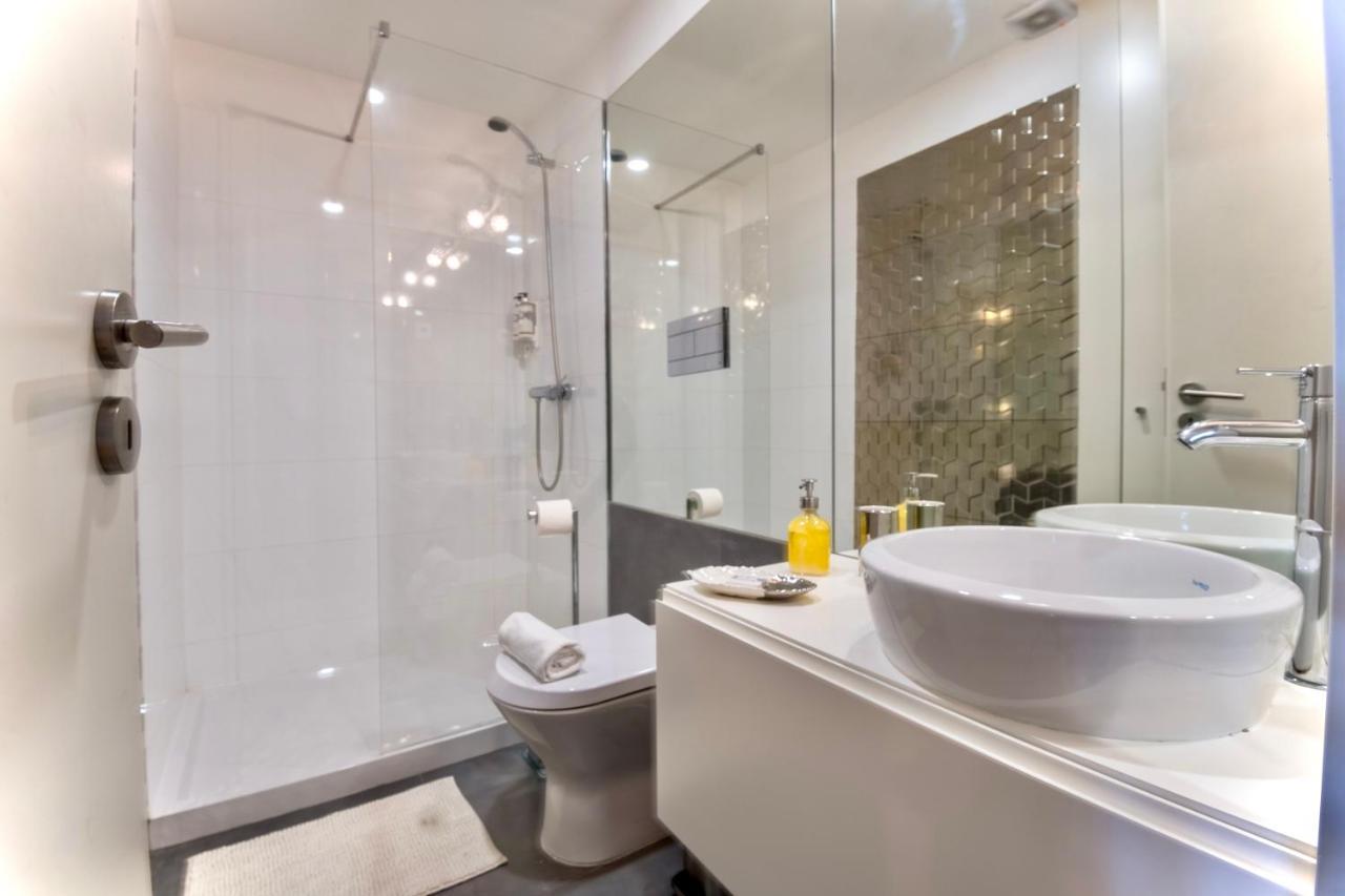 Platinum Loft *